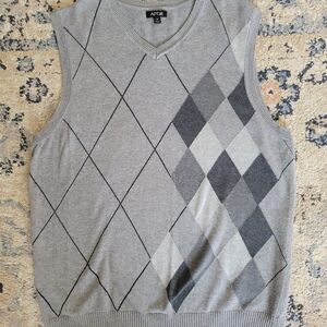 Apt. 9 Men's Gray Argyle V-Neck Sweater Vest